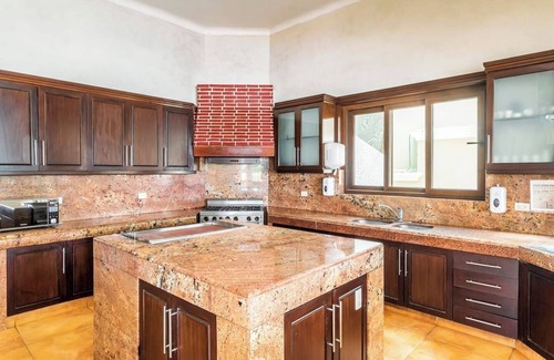 Soliman Bay Villa | Beachfront 10BR Hacienda Caracol w/Chef & Pool