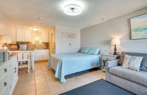 Old Orchard Beach Apartment | 'beachfront 14' Condo on Old Orchard Beach