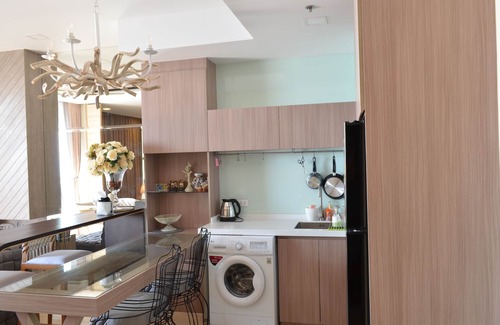 Na Kluea Apartment | BEACHFRONT 1BR STYLISH LUXURY CONDO