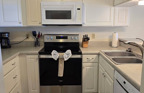Ono Island Condo | Beachfront - 2 bedrooms for price of one!