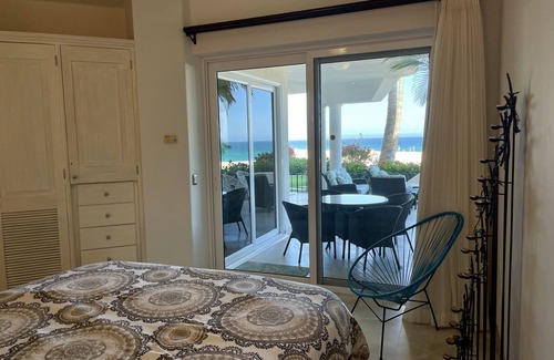San Jose del Cabo Condo | Beachfront, 2 Bedroom, ground floor corner unit with amazing views. Free WIFI