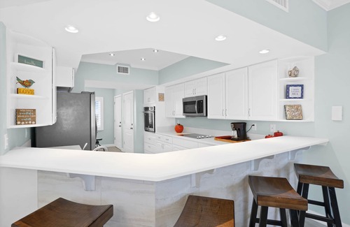 Biltmore Beach Condo | Beachfront, 2 Pools, 4 Bedrooms, Private Beach - Free Golf Daily Incl
