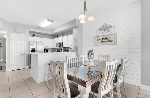 Panama City Beach Condo | BeachFRONT~2 Pools~Splash Pad~2 Hot Tubs~Sunrise Beach 910