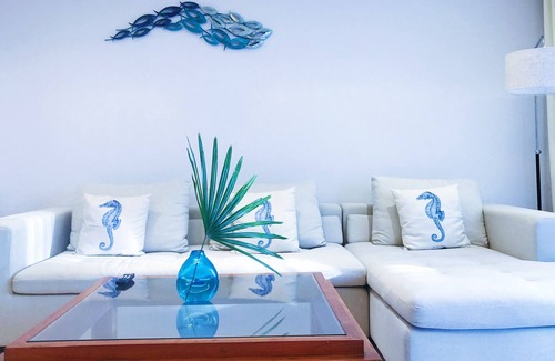Sa Khu Apartment | Beachfront 2br home with private jacuzzi pool on stunning Naithon beach 3