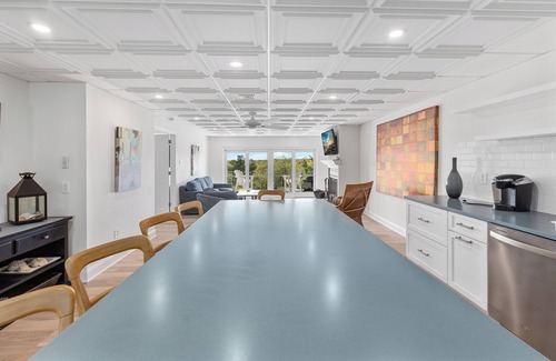 Diamond Beach Condo | Beachfront 3 BR condo in Diamond Beach with pool - Completely renovated for 2024