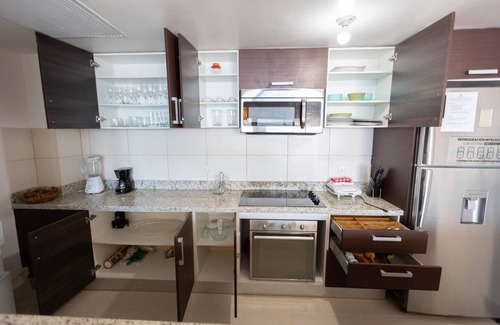 Juan Dolio - El Pueblo Apartment | Beachfront| 3BR| King Bed| Full Kitchen| 170m²