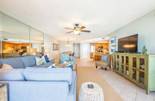 Orange Beach Condo | Beachfront 3Br 2 Bath, Sleeps 8 Comfortably - Spectacular View