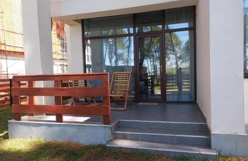 Ureki House | Beachfront 4-bedroom home in Kaprovani pine forest
