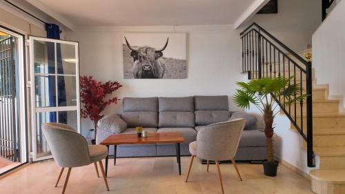 Benalmadena House | Beachfront 4BR - Pool - Terrace - Torremuelle