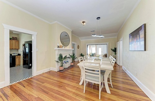 Independence Square House | BEACHFRONT-6 Bedroom/5 Bathroom House