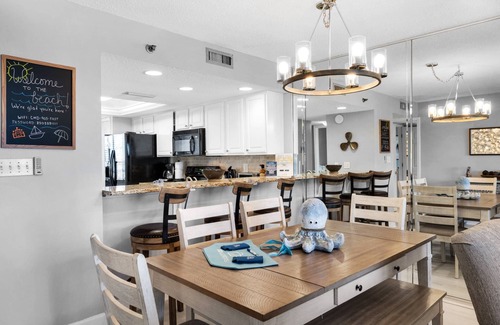 Lower Grand Lagoon Condo | Beachfront 9th Floor Condo with Balcony - Direct Beach Access, Pool, & Free Beach Chairs!