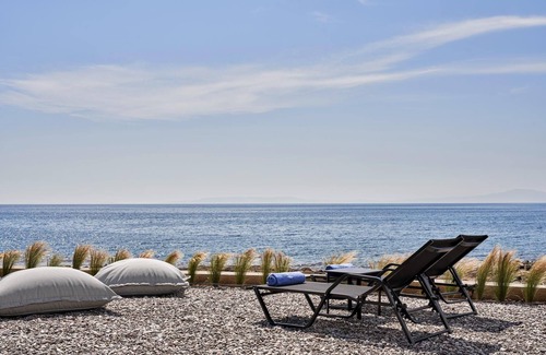 Riglia Villa | Beachfront Alassa Villas w/Private Pools Complex