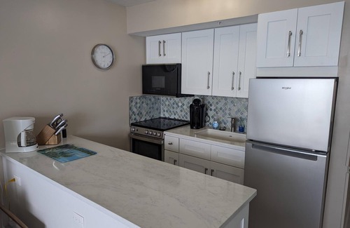 Marco Island Condo | Beachfront -All Beach Gear - Heated Pool-Tennis Courts