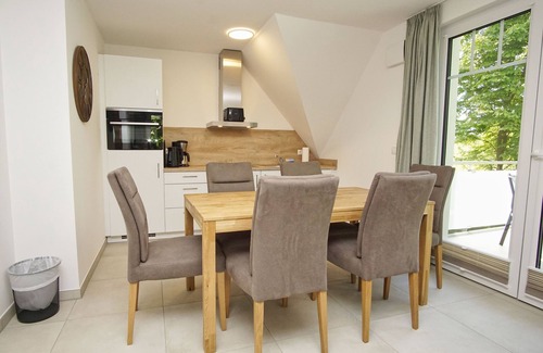 Lobbe Apartment | Beachfront apartment with balcony, use of swimming pool and sauna - Rex Rugia apartment 17-5