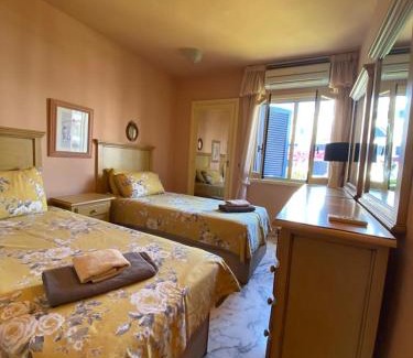 Sitio de Calahonda Apartment | Beachfront Apartment CALAHONDA BEACH
