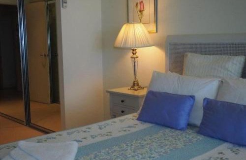 Mission Beach Apartment | Beachfront Apartment 1 Beachfront Haven - 2 bed