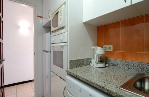 L'Estartit Apartment | Beachfront Apartment in Spain with Pool