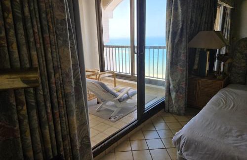 Tel Aviv Promenade Apartment | Beachfront Apartment Ocean Views