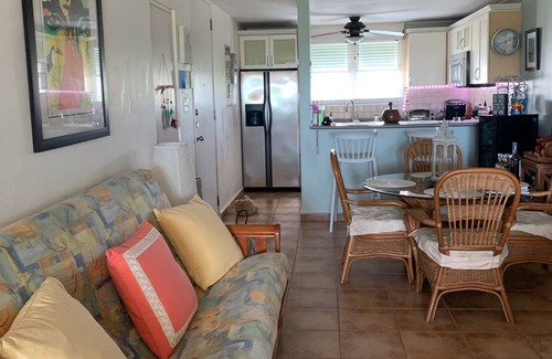 Zarzal Apartment | Beachfront Apartment 3rd floor, with Terrace Overlooking the Ocean