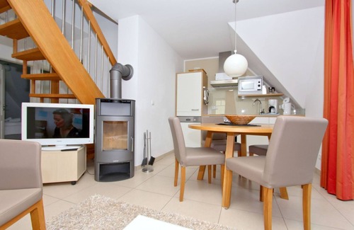 Moenchgut Peninsula Apartment | Beachfront apartment with balcony, use of swimming pool and sauna - Rex Rugia apartment 29-5 -