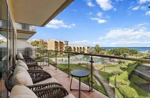 Oranjestad-West House | Beachfront - Aqua Vista 3BR condo - A347