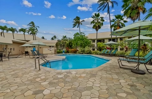 Hanamaulu Apartment | Beachfront Beauty in Kauai