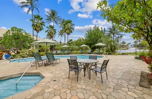 Hanamaulu Apartment | Beachfront Beauty in Kauai