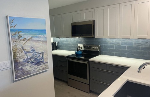 Marco Island Condo | Beachfront Beauty - Totally Remodeled