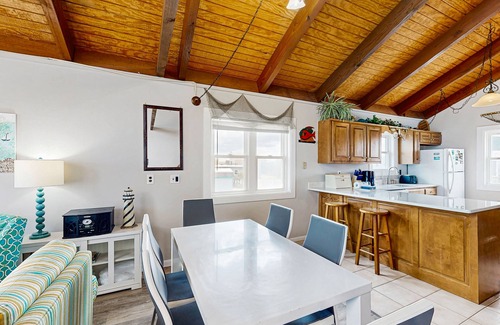 South Nags Head House | Beachfront Beauty W/Large Deck, Beach Access, Fast WiFi & Lofted Room