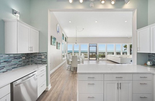 Panama City Beach House | Beachfront Bliss: Spacious Deck, Grill & Unmatched Gulf Views!