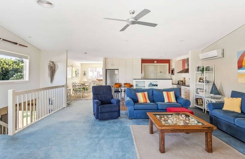 Mollymook Beach House | Beachfront Bliss on Mollymook Beach
