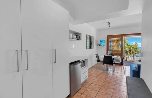 Palm Cove Apartment | Beachfront Bliss Paradise at Palm Cove