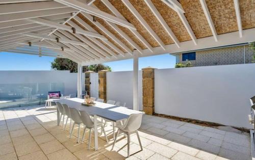 Halls Head House | Beachfront Bliss - Private Pool and Beach Access