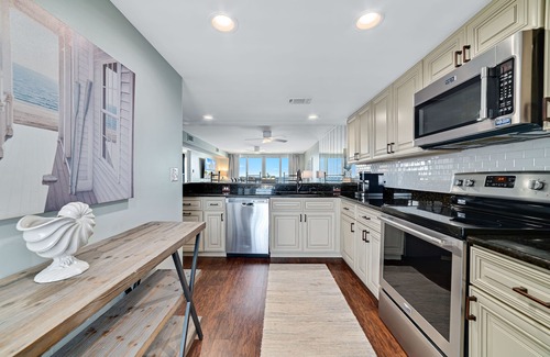 Orange Beach East Condo | Beachfront | Boat Slips & Launch | My Beach Getaways 602SE