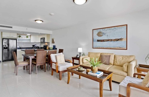 Oranjestad-West Condo | Beachfront - Brisas del Mar 2BR condo - E324