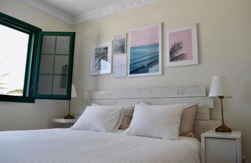 Los Lagos Apartment | Beachfront Bungalow Cotillo Lagos