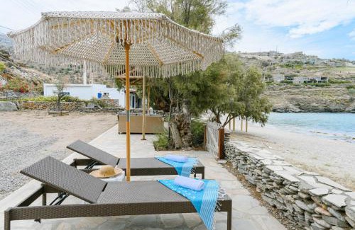 Kea House | Beachfront bungalow in the area of Kampi, near Koundouros