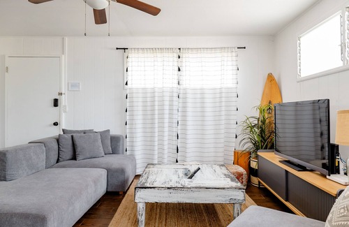 Ewa House | Beachfront Bungalow with Gated Entry and Pet Friendly