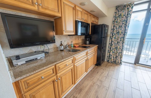 Windy Hill Condo | Beachfront Condo, Stunning Pools and Scenic Views!