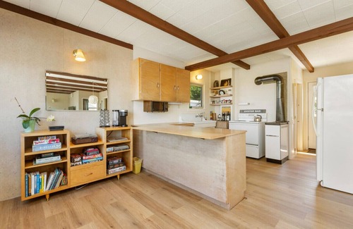 Lagoon Point Cabin | Beachfront Cabin on Lagoon Lake