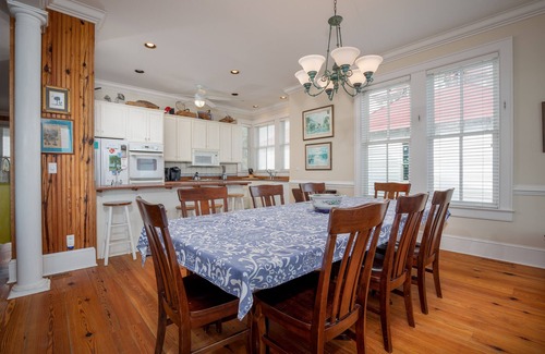 Isle of Palms House | Beachfront Charleston Lowcountry 6BR/4.5BA Glorious Views, Location, & Access +