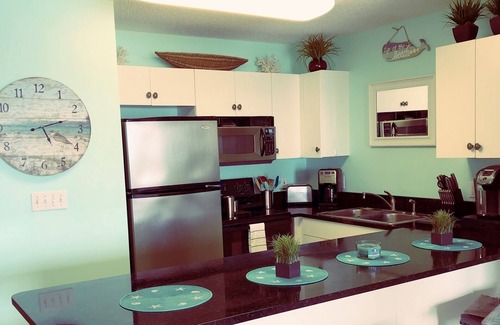 Fort Walton Beach Condo | Beachfront condo - 2 bd, 2 ba with a loft just steps away from the sand