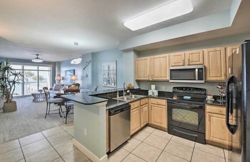 Panama City Beach Condo | Beachfront Condo w/Pool, Hot Tub & Beach Chairs Included