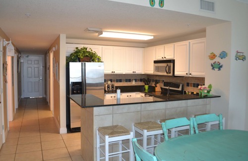 Panama City Beach Condo | BEACHFRONT CONDO ACROSS THE STREET FROM PIER PARK