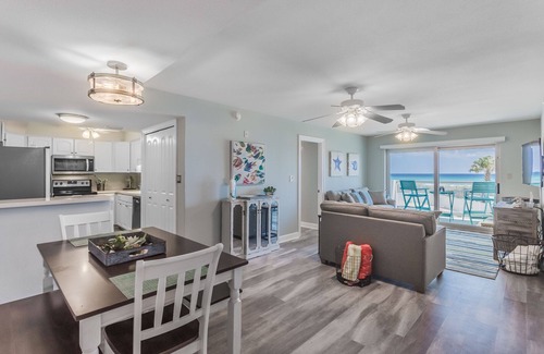 Pensacola Beach Condo | Beachfront Condo - Free Beach Chairs - March Thru October