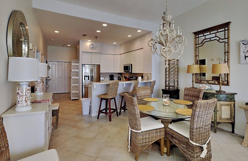 Pensacola Beach Condo | Beachfront Condo in Pensacola Beach – Beachfront Pool, Fitness Center, & More!
