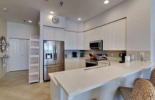 Pensacola Beach Condo | Beachfront Condo in Pensacola Beach – Beachfront Pool, Fitness Center, & More!