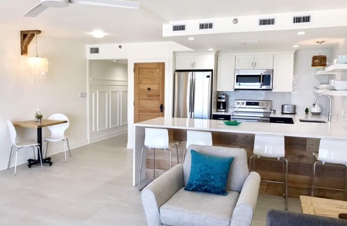 Crystal Beach Condo | Beachfront Condo, 1 King Bedroom + Bunk, 2 baths, sleeps 6