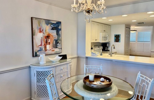 Riomar Condo | Beachfront Condo 2-bedroom in fabulous Vero Beach with Gym and Heated Pool.