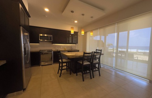 San Pedro Mixtepec Apartment | Beachfront Condo in Peaceful Puerto Escondido at Vivo Resort